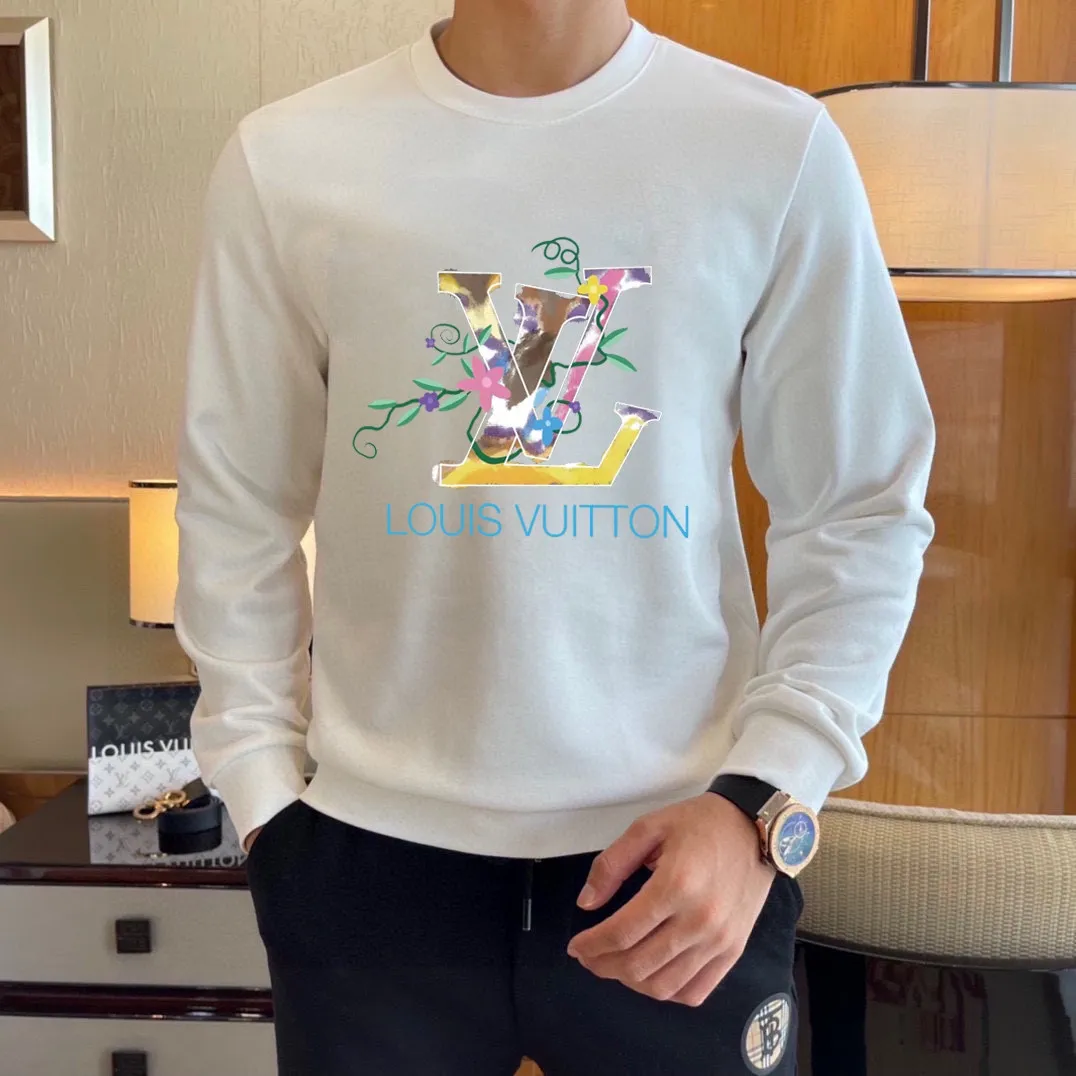 🅿️220 brand [LV Louis Vuitton] (good news for fat people) 2025ss autumn latest long-sleeved round-neck sweatshirt, on sale simultaneously on the official website. Refreshing and breathable. Made of top Tencel Roman. Comfortable and soft. 3D three-dimensional clarity. Super fashion sense. Great for gifting and keeping for yourself. Size: M-5XL (can wear up to 220 pounds)
